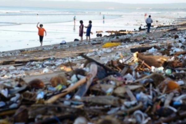 Making the case for banning single use plastics in Malawi